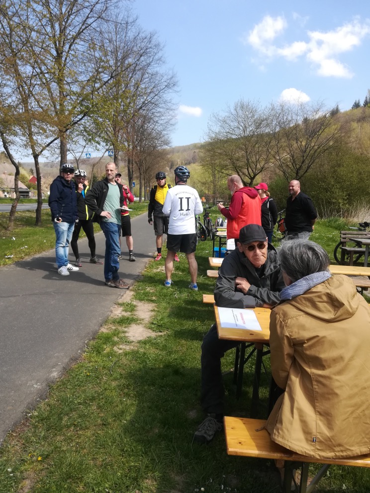 Spendenaktion der SPD Fuldatal am Fernradweg Wahnhausen