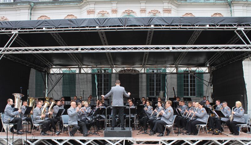 Wohltätigkeitskonzert des Heeresmusikkorps Kassel auf Schloss Wilhelmsthal am 26.6.22 zum 41. Mal